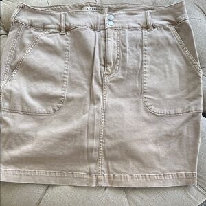 Liverpool Beige Casual Skirt size 14 with built in shorts from Nordstrom